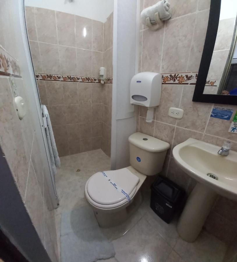 Hotel San Adolfo Carepa Buitenkant foto