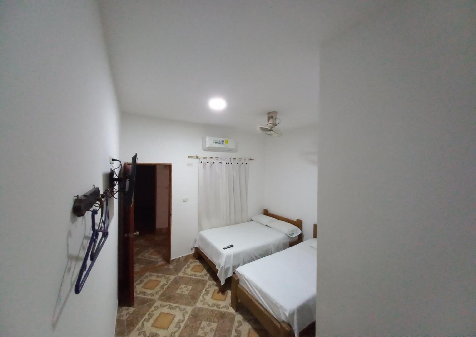 Hotel San Adolfo Carepa Buitenkant foto